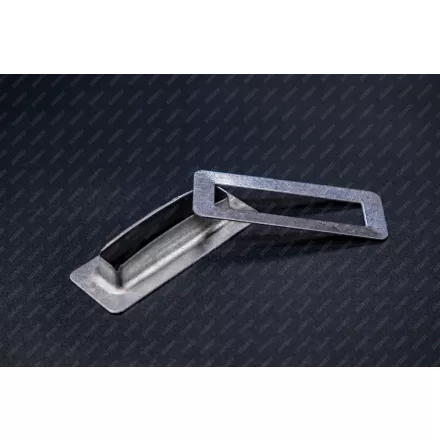 Négyszögletes ringli 38 × 8 mm