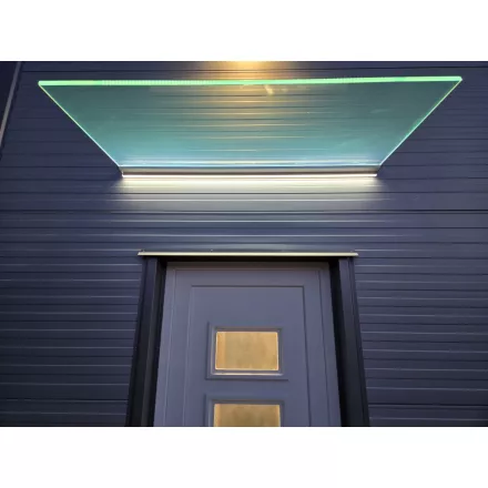 Üveg előtető alumínium profillal 1500×800 mm, led világítással